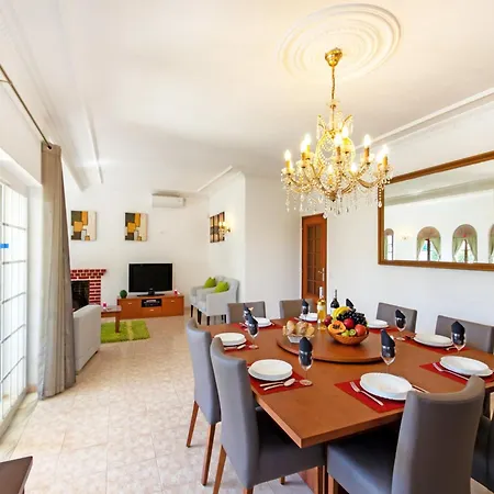 ヴィラ Villa In Gale Near Praia Manuel Lourenco