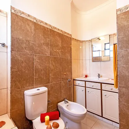 Charming In With Private Pool