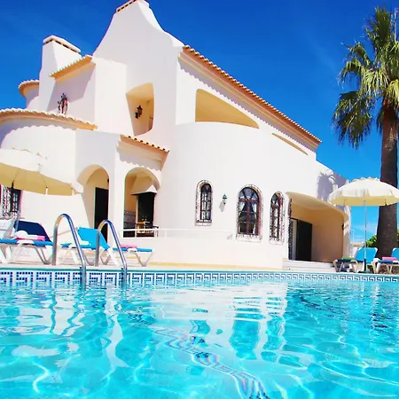 Villa In Gale Near Praia Manuel Lourenco Βίλα