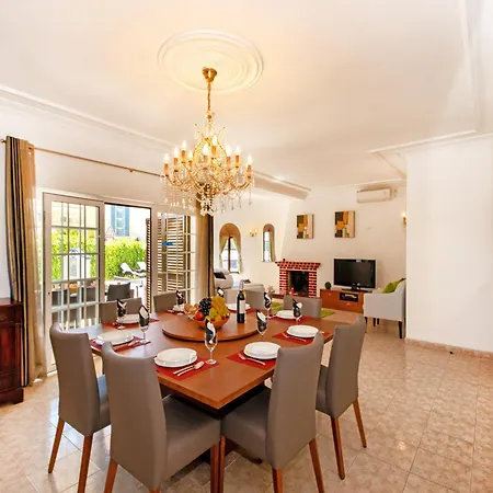 Villa Villa In Gale Near Praia Manuel Lourenco *